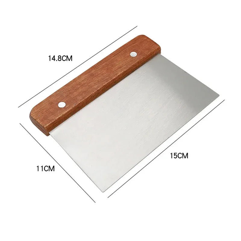 Pastry Cutters & Scraper